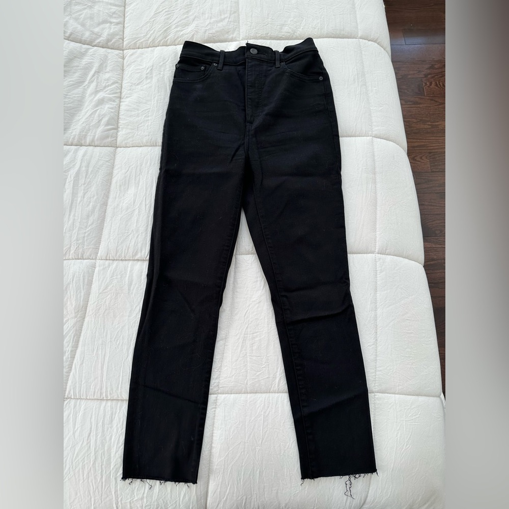 Black High-Rise Women’s Jeans